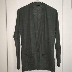 Gap cardigan